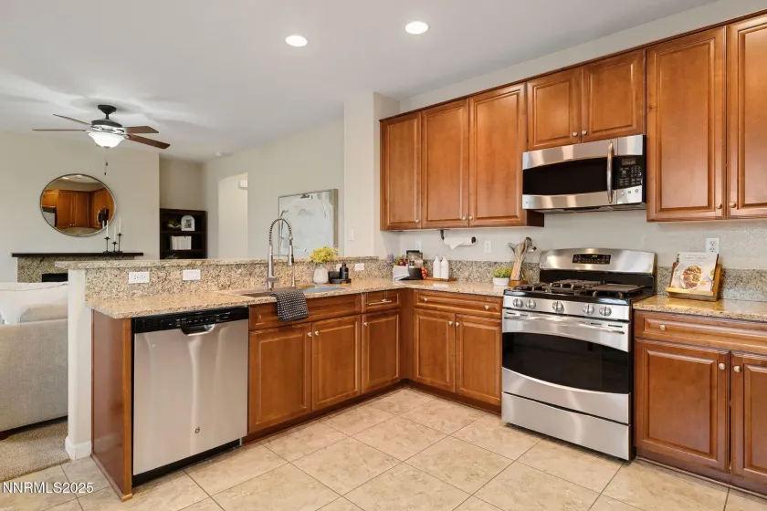 10777 Grayslake, Reno, Nevada 89521, 3 Bedrooms Bedrooms, ,2 BathroomsBathrooms,Residential,Residential,Grayslake,250058180