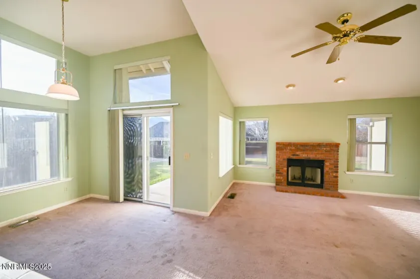 1290 Saddlehorn, Minden, Nevada 89423, 3 Bedrooms Bedrooms, ,2 BathroomsBathrooms,Residential,Residential,Saddlehorn,250058181