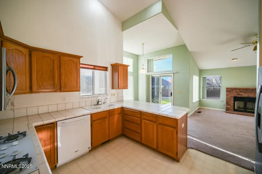 1290 Saddlehorn, Minden, Nevada 89423, 3 Bedrooms Bedrooms, ,2 BathroomsBathrooms,Residential,Residential,Saddlehorn,250058181