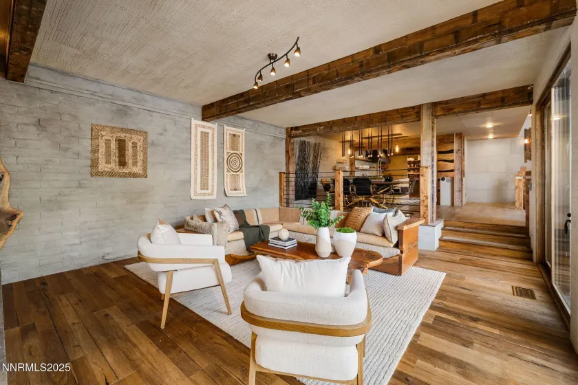 1825 Manzanita, Reno, Nevada 89509, 5 Bedrooms Bedrooms, ,4 BathroomsBathrooms,Residential,Residential,Manzanita,250058182