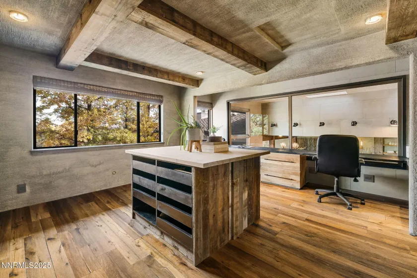 1825 Manzanita, Reno, Nevada 89509, 5 Bedrooms Bedrooms, ,4 BathroomsBathrooms,Residential,Residential,Manzanita,250058182