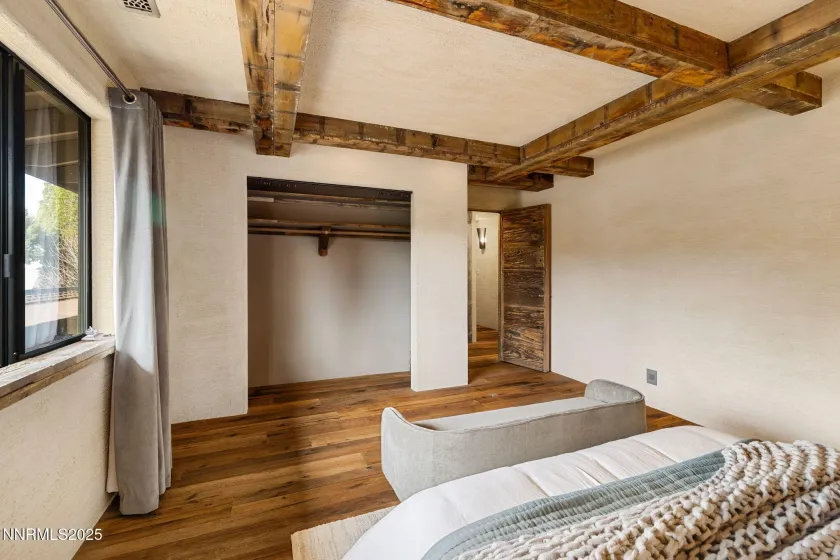 1825 Manzanita, Reno, Nevada 89509, 5 Bedrooms Bedrooms, ,4 BathroomsBathrooms,Residential,Residential,Manzanita,250058182