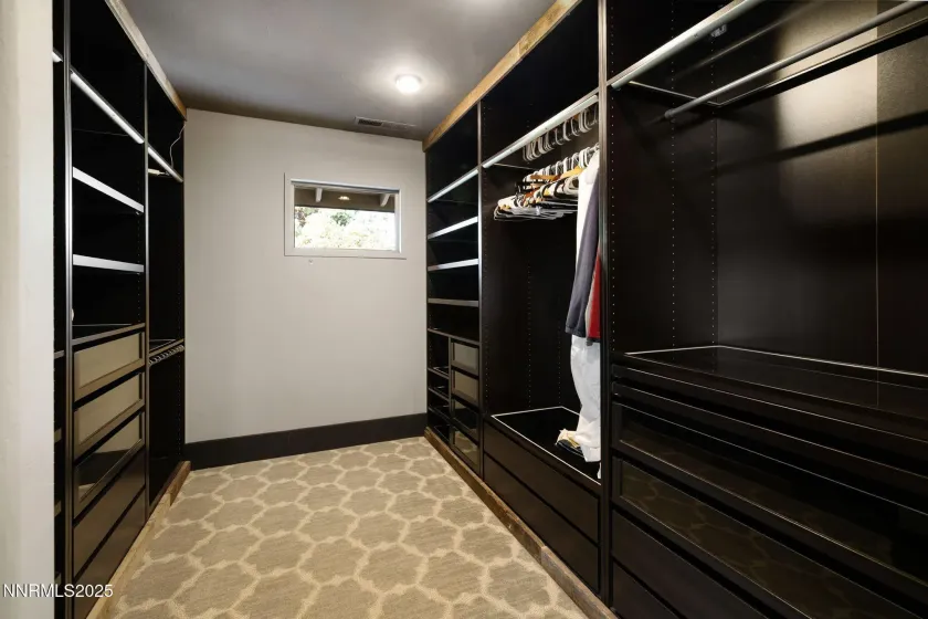 1825 Manzanita, Reno, Nevada 89509, 5 Bedrooms Bedrooms, ,4 BathroomsBathrooms,Residential,Residential,Manzanita,250058182