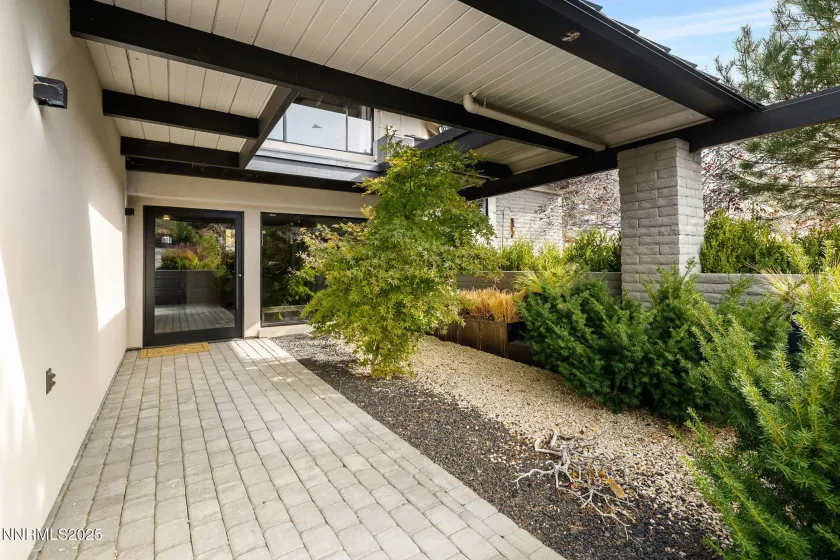 1825 Manzanita, Reno, Nevada 89509, 5 Bedrooms Bedrooms, ,4 BathroomsBathrooms,Residential,Residential,Manzanita,250058182