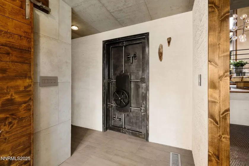 1825 Manzanita, Reno, Nevada 89509, 5 Bedrooms Bedrooms, ,4 BathroomsBathrooms,Residential,Residential,Manzanita,250058182