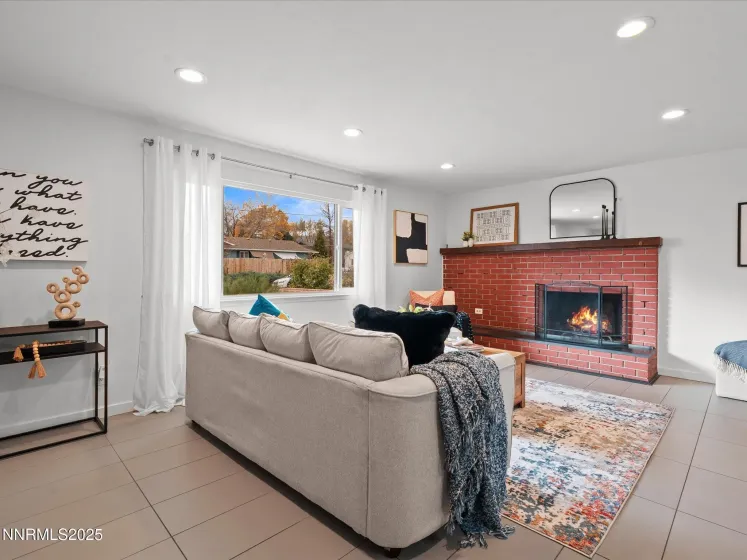 2955 Scholl, Reno, Nevada 89503, 3 Bedrooms Bedrooms, ,3 BathroomsBathrooms,Residential,Residential,Scholl,250058185