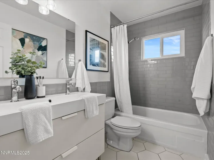 2955 Scholl, Reno, Nevada 89503, 3 Bedrooms Bedrooms, ,3 BathroomsBathrooms,Residential,Residential,Scholl,250058185