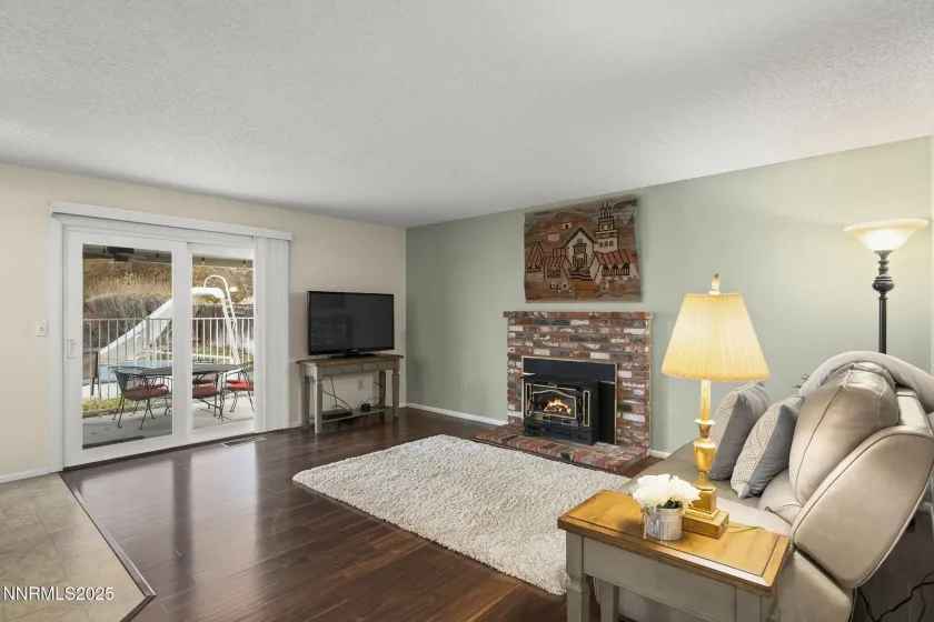 2252 Sycamore Glen, Sparks, Nevada 89434, 4 Bedrooms Bedrooms, ,3 BathroomsBathrooms,Residential,Residential,Sycamore Glen,250058187