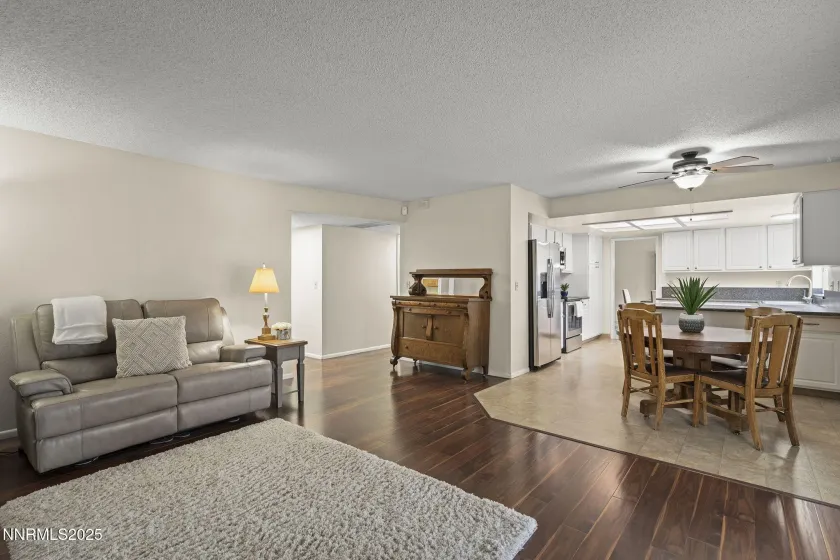 2252 Sycamore Glen, Sparks, Nevada 89434, 4 Bedrooms Bedrooms, ,3 BathroomsBathrooms,Residential,Residential,Sycamore Glen,250058187