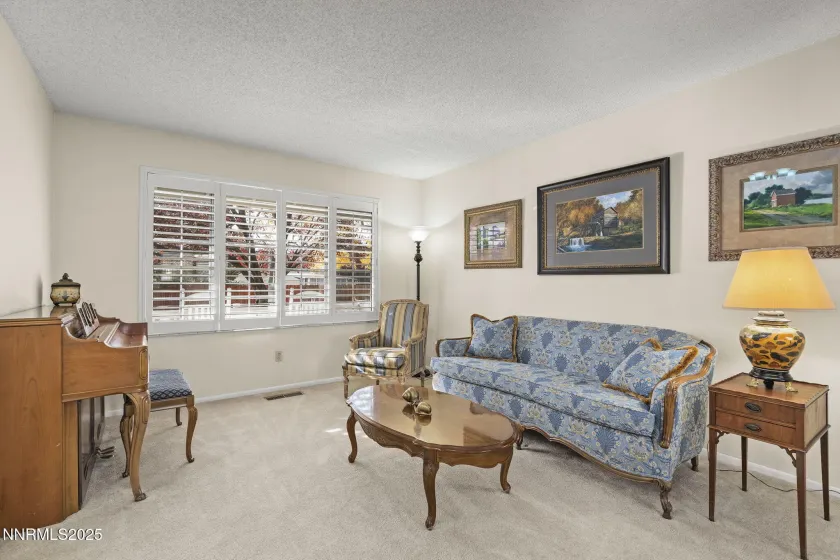 2252 Sycamore Glen, Sparks, Nevada 89434, 4 Bedrooms Bedrooms, ,3 BathroomsBathrooms,Residential,Residential,Sycamore Glen,250058187