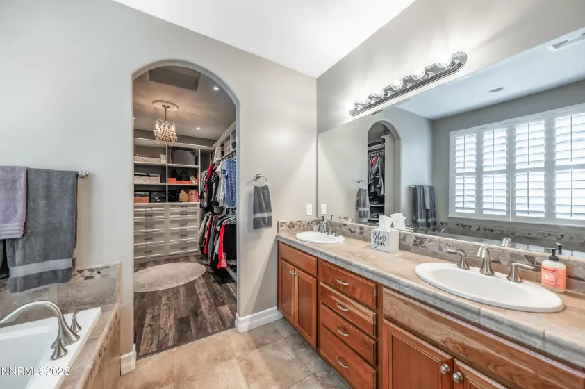 605 Hay Bale, Sparks, Nevada 89441, 4 Bedrooms Bedrooms, ,3 BathroomsBathrooms,Residential,Residential,Hay Bale,250058188