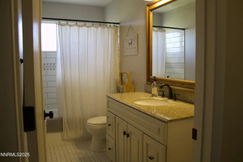 942 Riverview, Gardnerville, Nevada 89460, 3 Bedrooms Bedrooms, ,2 BathroomsBathrooms,Residential,Residential,Riverview,250058190