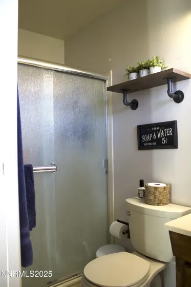 942 Riverview, Gardnerville, Nevada 89460, 3 Bedrooms Bedrooms, ,2 BathroomsBathrooms,Residential,Residential,Riverview,250058190