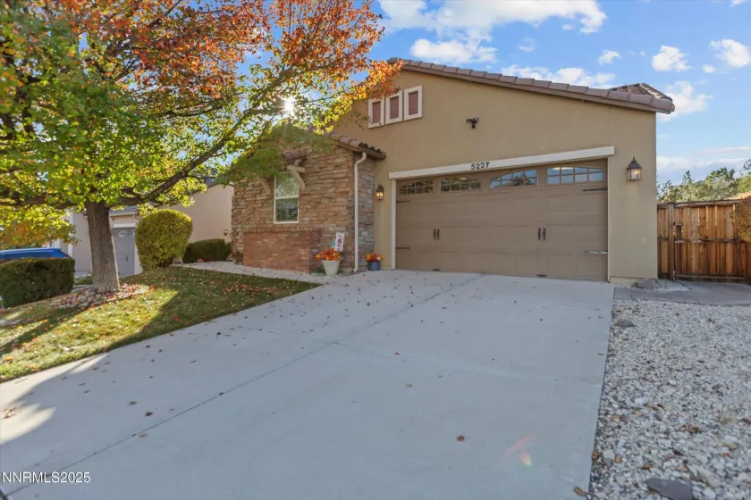 5227 Vista Heights, Sparks, Nevada 89436, 3 Bedrooms Bedrooms, ,3 BathroomsBathrooms,Residential,Residential,Vista Heights,250058195