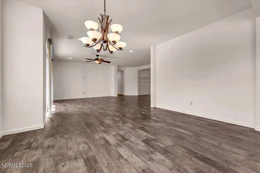 9620 Jessica, Reno, Nevada 89521, 4 Bedrooms Bedrooms, ,3 BathroomsBathrooms,Residential,Residential,Jessica,250058198