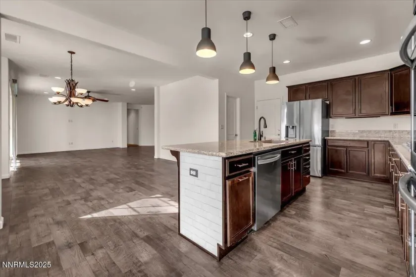 9620 Jessica, Reno, Nevada 89521, 4 Bedrooms Bedrooms, ,3 BathroomsBathrooms,Residential,Residential,Jessica,250058198