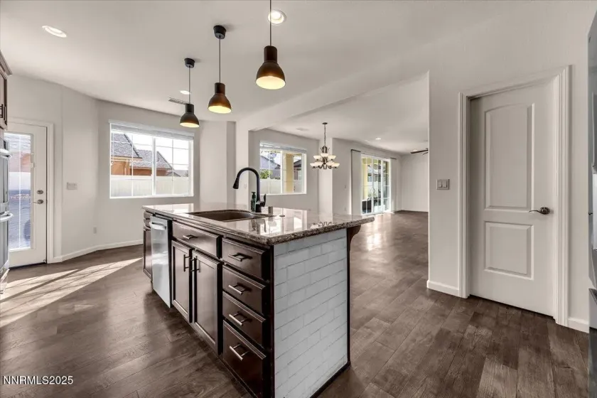 9620 Jessica, Reno, Nevada 89521, 4 Bedrooms Bedrooms, ,3 BathroomsBathrooms,Residential,Residential,Jessica,250058198