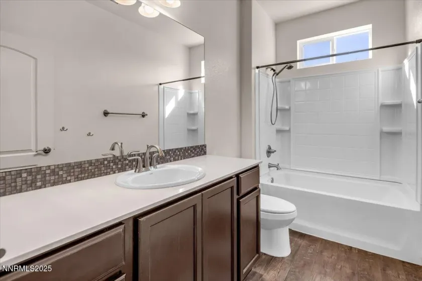 9620 Jessica, Reno, Nevada 89521, 4 Bedrooms Bedrooms, ,3 BathroomsBathrooms,Residential,Residential,Jessica,250058198