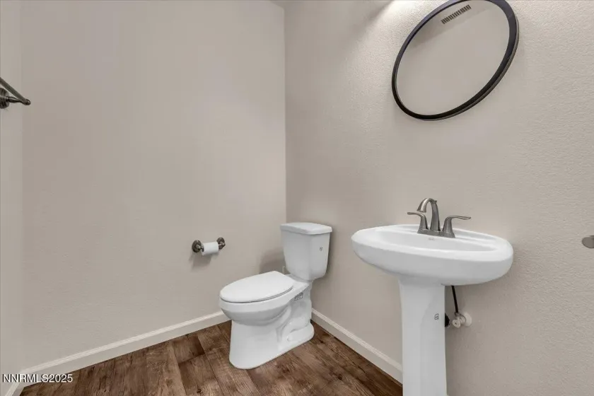 9620 Jessica, Reno, Nevada 89521, 4 Bedrooms Bedrooms, ,3 BathroomsBathrooms,Residential,Residential,Jessica,250058198