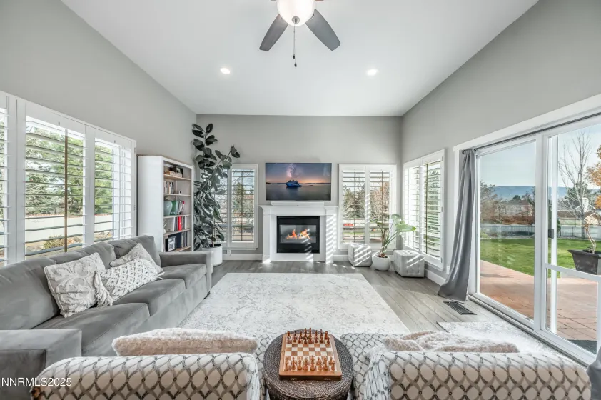 30 Calla Lily, Reno, Nevada 89511, 4 Bedrooms Bedrooms, ,3 BathroomsBathrooms,Residential,Residential,Calla Lily,250058199