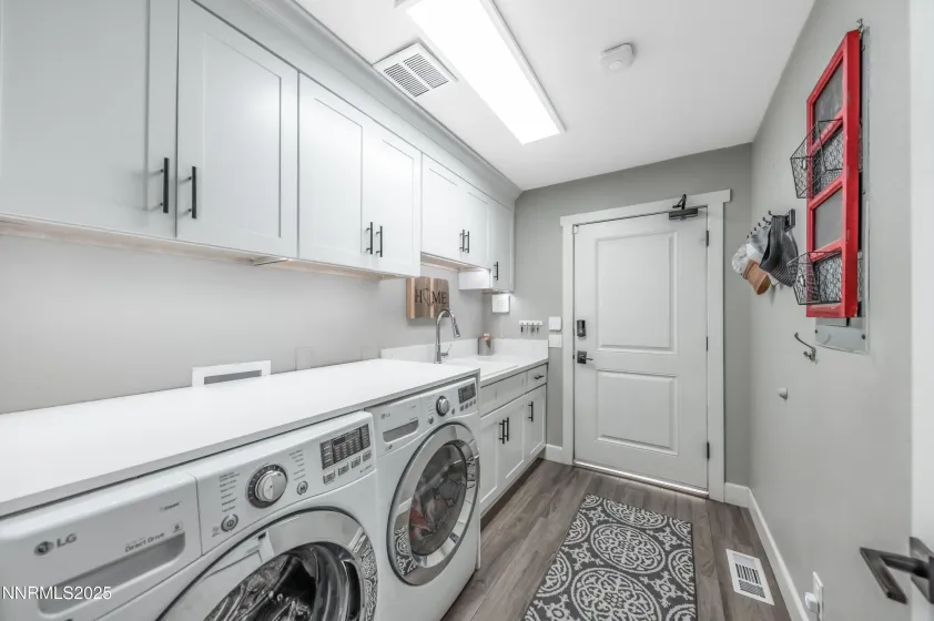 30 Calla Lily, Reno, Nevada 89511, 4 Bedrooms Bedrooms, ,3 BathroomsBathrooms,Residential,Residential,Calla Lily,250058199