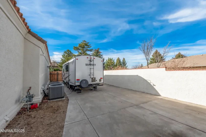 30 Calla Lily, Reno, Nevada 89511, 4 Bedrooms Bedrooms, ,3 BathroomsBathrooms,Residential,Residential,Calla Lily,250058199