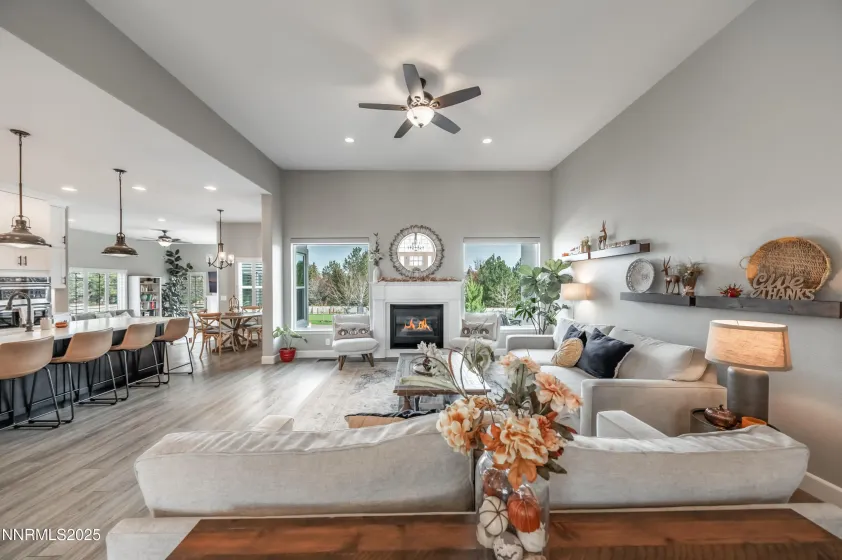 30 Calla Lily, Reno, Nevada 89511, 4 Bedrooms Bedrooms, ,3 BathroomsBathrooms,Residential,Residential,Calla Lily,250058199