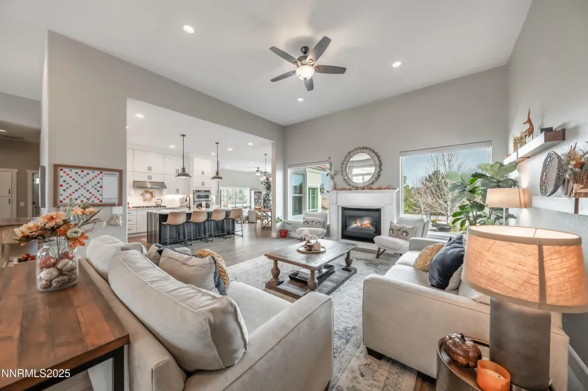 30 Calla Lily, Reno, Nevada 89511, 4 Bedrooms Bedrooms, ,3 BathroomsBathrooms,Residential,Residential,Calla Lily,250058199