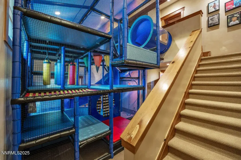 951 Divot, Incline Village, Nevada 89451, 6 Bedrooms Bedrooms, ,8 BathroomsBathrooms,Residential,Residential,Divot,250058202