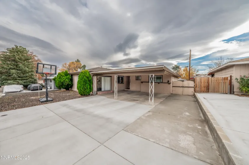 1155 Beldon, Reno, Nevada 89503, 3 Bedrooms Bedrooms, ,2 BathroomsBathrooms,Residential,Residential,Beldon,250058210