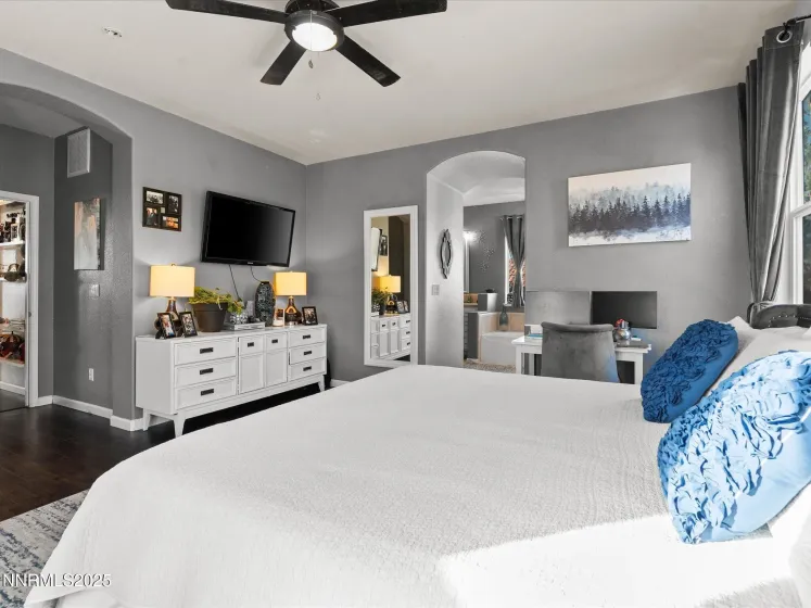 6970 Rioja, Sparks, Nevada 89436, 5 Bedrooms Bedrooms, ,3 BathroomsBathrooms,Residential,Residential,Rioja,250058212