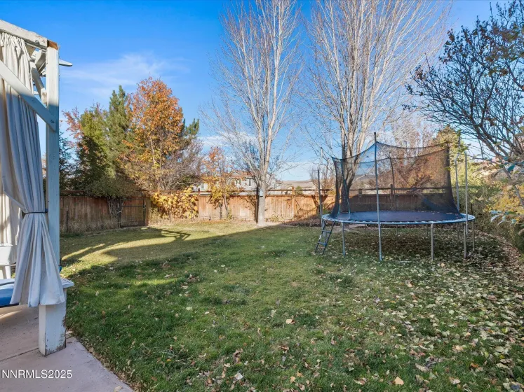 6970 Rioja, Sparks, Nevada 89436, 5 Bedrooms Bedrooms, ,3 BathroomsBathrooms,Residential,Residential,Rioja,250058212