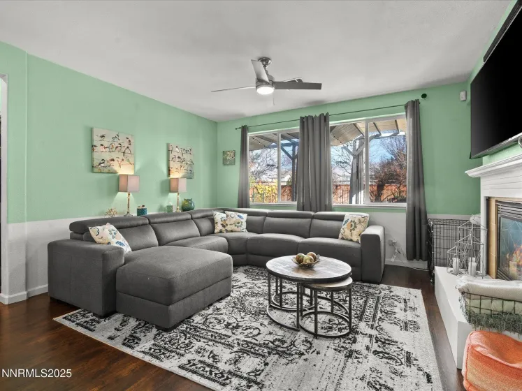 6970 Rioja, Sparks, Nevada 89436, 5 Bedrooms Bedrooms, ,3 BathroomsBathrooms,Residential,Residential,Rioja,250058212