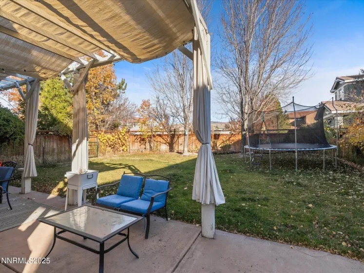 6970 Rioja, Sparks, Nevada 89436, 5 Bedrooms Bedrooms, ,3 BathroomsBathrooms,Residential,Residential,Rioja,250058212