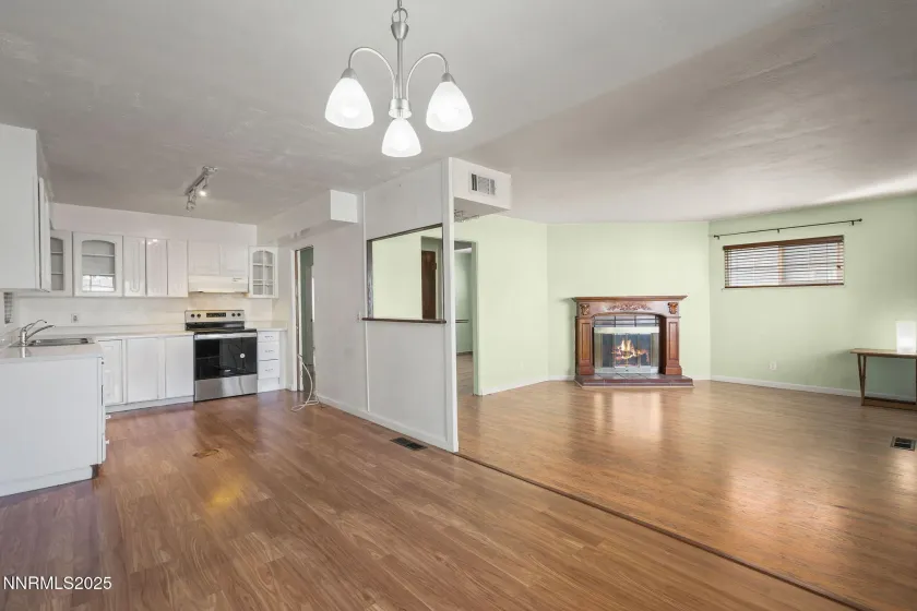 920 Brentwood, Reno, Nevada 89502, 3 Bedrooms Bedrooms, ,1 BathroomBathrooms,Residential,Residential,Brentwood,250058215