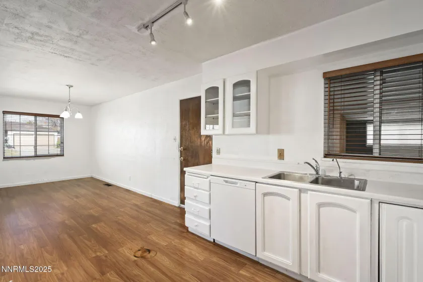 920 Brentwood, Reno, Nevada 89502, 3 Bedrooms Bedrooms, ,1 BathroomBathrooms,Residential,Residential,Brentwood,250058215