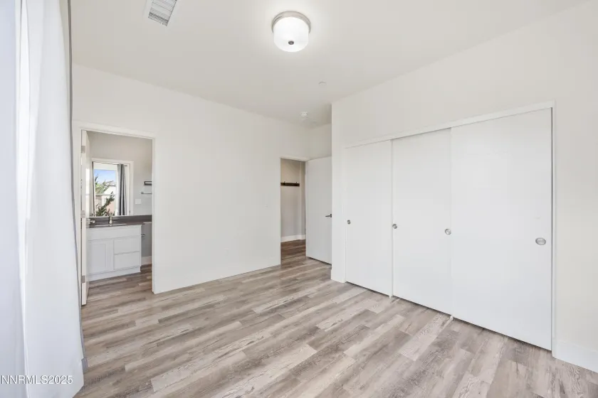 2738 Kettle, Sparks, Nevada 89436, 4 Bedrooms Bedrooms, ,3 BathroomsBathrooms,Residential,Residential,Kettle,250054573