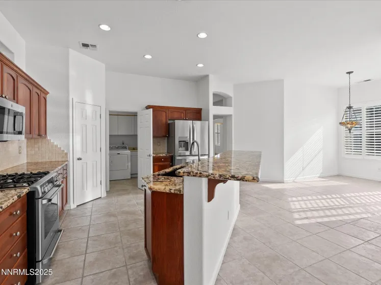 1300 Foxglen, Reno, Nevada 89521, 3 Bedrooms Bedrooms, ,2 BathroomsBathrooms,Residential,Residential,Foxglen,250058228