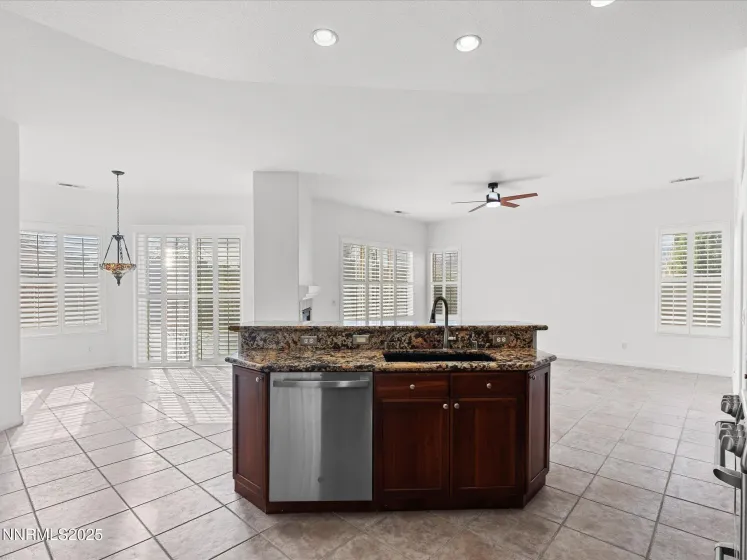 1300 Foxglen, Reno, Nevada 89521, 3 Bedrooms Bedrooms, ,2 BathroomsBathrooms,Residential,Residential,Foxglen,250058228