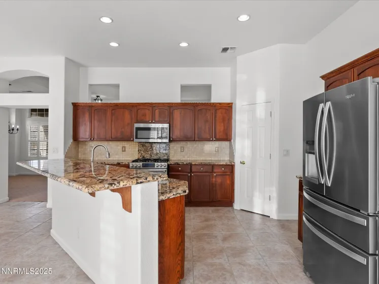 1300 Foxglen, Reno, Nevada 89521, 3 Bedrooms Bedrooms, ,2 BathroomsBathrooms,Residential,Residential,Foxglen,250058228