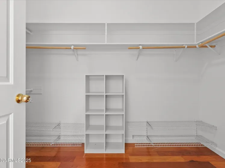 1300 Foxglen, Reno, Nevada 89521, 3 Bedrooms Bedrooms, ,2 BathroomsBathrooms,Residential,Residential,Foxglen,250058228