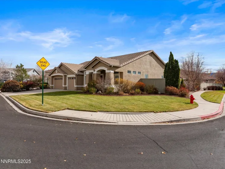 1300 Foxglen, Reno, Nevada 89521, 3 Bedrooms Bedrooms, ,2 BathroomsBathrooms,Residential,Residential,Foxglen,250058228