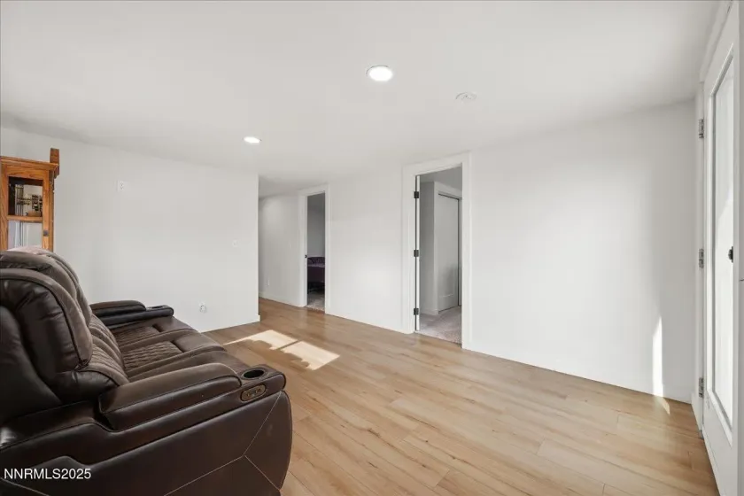 8101 Leroy, Reno, Nevada 89523, 5 Bedrooms Bedrooms, ,4 BathroomsBathrooms,Residential,Residential,Leroy,250058232