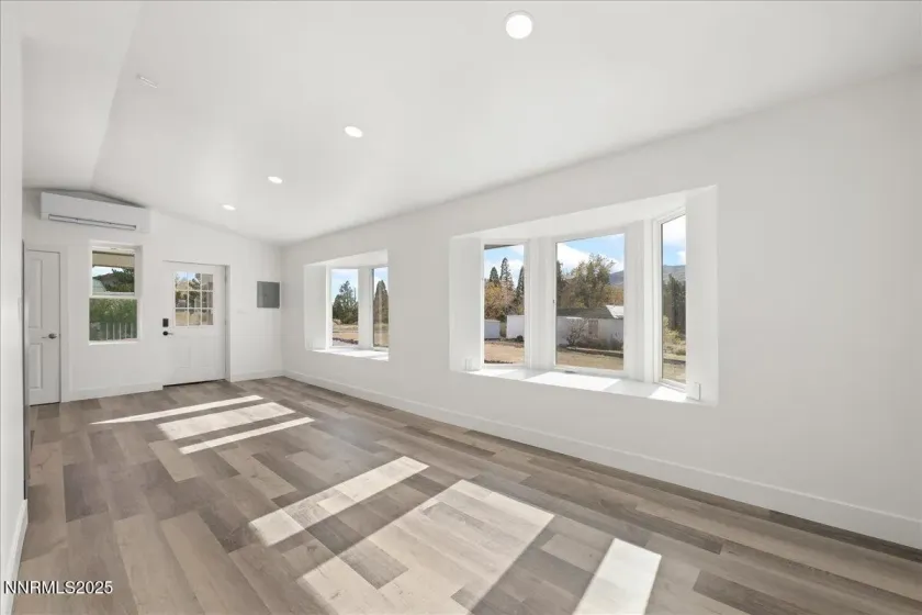 8101 Leroy, Reno, Nevada 89523, 5 Bedrooms Bedrooms, ,4 BathroomsBathrooms,Residential,Residential,Leroy,250058232