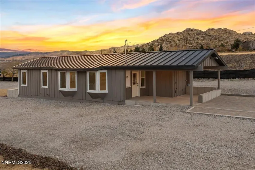 8101 Leroy, Reno, Nevada 89523, 5 Bedrooms Bedrooms, ,4 BathroomsBathrooms,Residential,Residential,Leroy,250058232