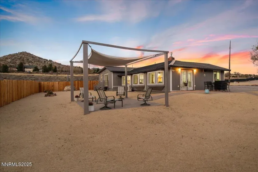 8101 Leroy, Reno, Nevada 89523, 5 Bedrooms Bedrooms, ,4 BathroomsBathrooms,Residential,Residential,Leroy,250058232