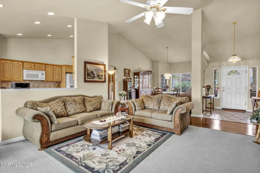 2866 La Cresta, Minden, Nevada 89423, 3 Bedrooms Bedrooms, ,2 BathroomsBathrooms,Residential,Residential,La Cresta,250058235