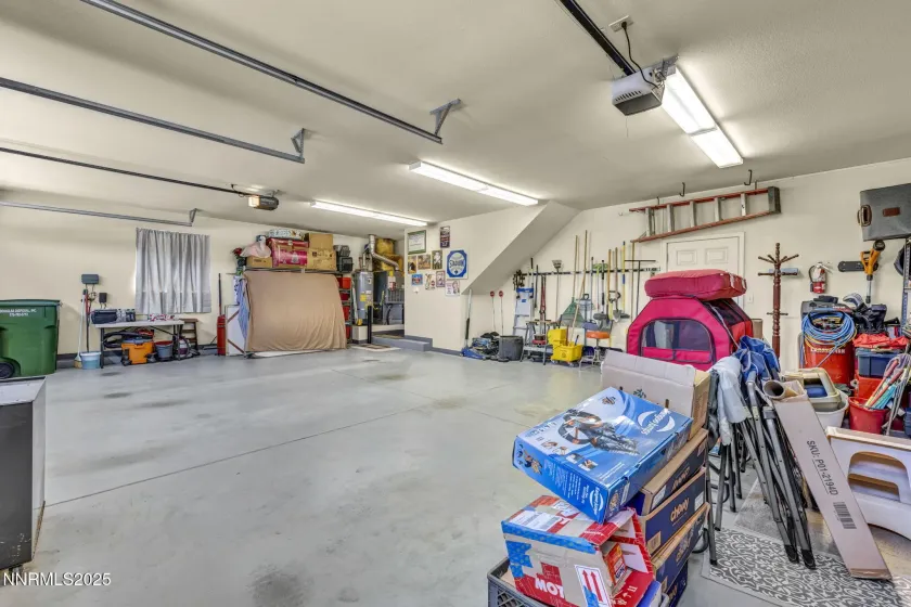 2866 La Cresta, Minden, Nevada 89423, 3 Bedrooms Bedrooms, ,2 BathroomsBathrooms,Residential,Residential,La Cresta,250058235