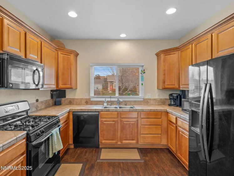 1718 River Gorge, Reno, Nevada 89521, 3 Bedrooms Bedrooms, ,2 BathroomsBathrooms,Residential,Residential,River Gorge,250058236