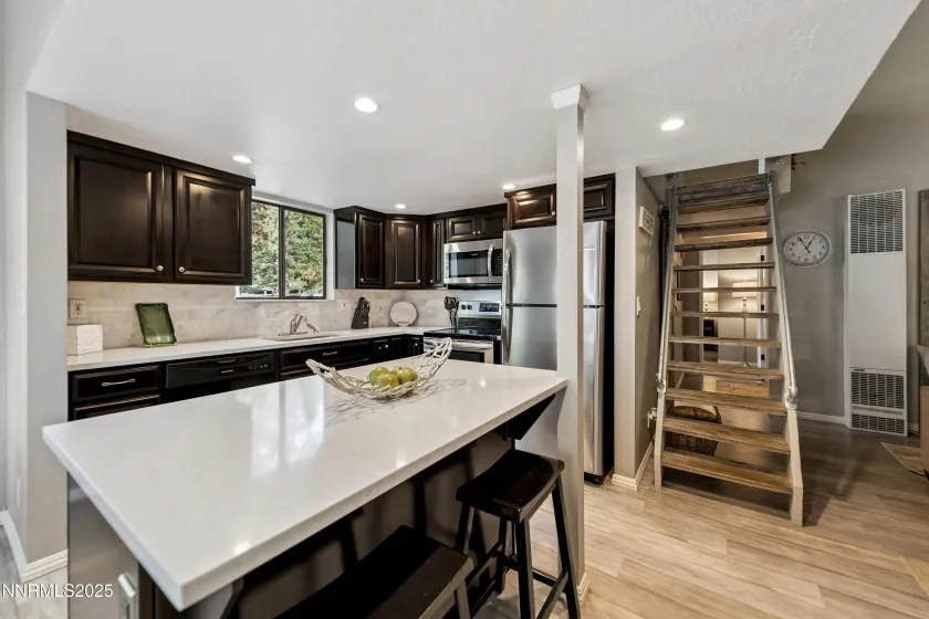 945 Harold, Incline Village, Nevada 89451, 2 Bedrooms Bedrooms, ,2 BathroomsBathrooms,Residential,Residential,Harold,250058238